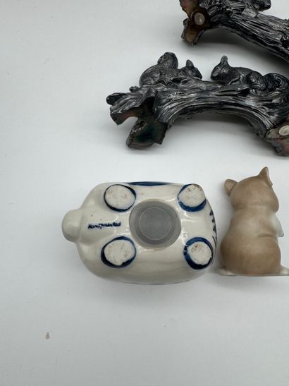 Lot de sujets animaliers en porcelaine, en...