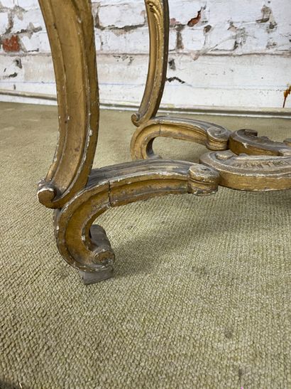 Console de style Louis XV
Console en bois...
