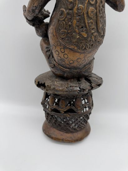 African bronze statue - Maternity figure
Sculpture...