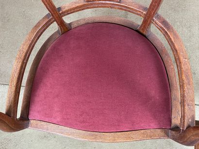 Fauteuil avec repose-pieds de style néoclassique...