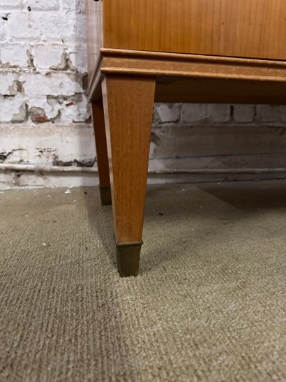 Enfilade moderniste en bois, travail du milieu...