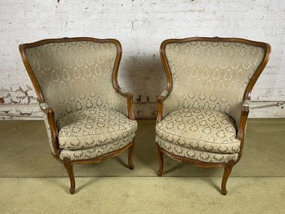 Paire de bergères de style Louis XV (début...