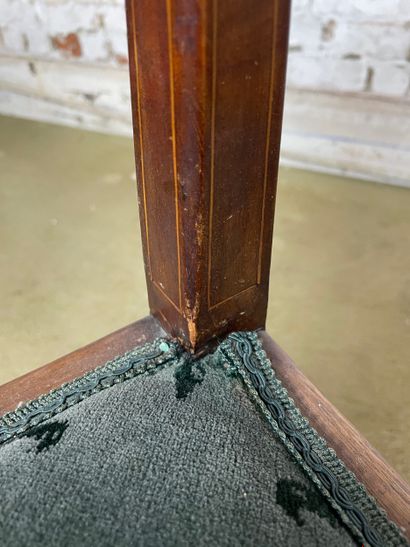Suite de 3 fauteuils dits « baignoire » de...