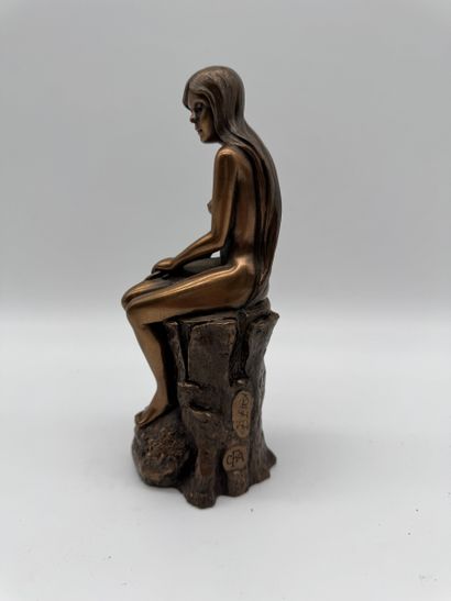Brian Elton - Woman on a rock
Sculpture of...