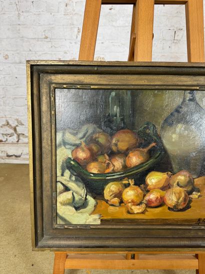 A. Bartels - Still life with onions
Oil on...