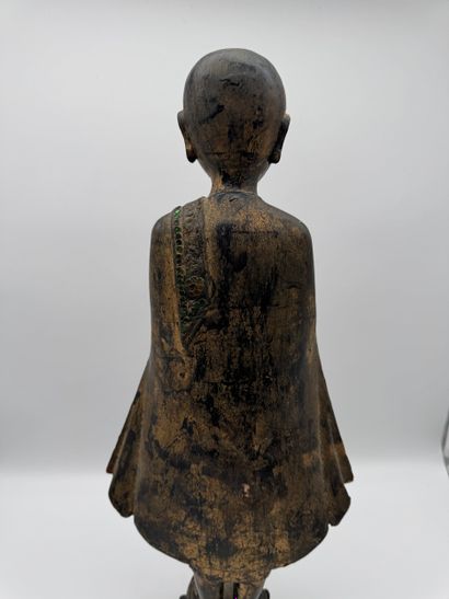 Asian-style wooden statue - Mandalay-type...