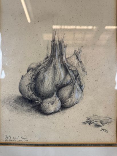 Oostende - Study of a head of garlic (1992)
Charcoal...