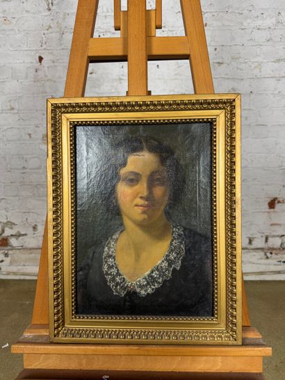 Portrait of a woman
Oil on canvas depicting...