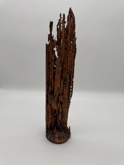 Abstract sculpture
Sculpture in metal (probably...
