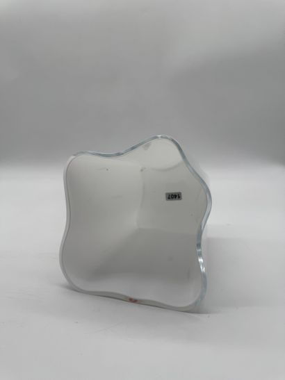Alvar Aalto (1898 - 1976) White glass vase
White...