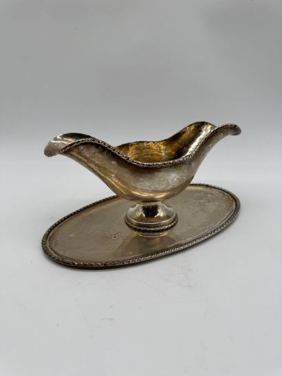 Sauce boat with silver 800 tray
Sauce boat...