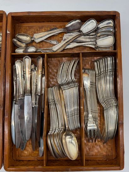 Ricci Argentieri Important table set in solid...