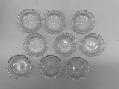 Batch of kitchen and tableware items


Please...