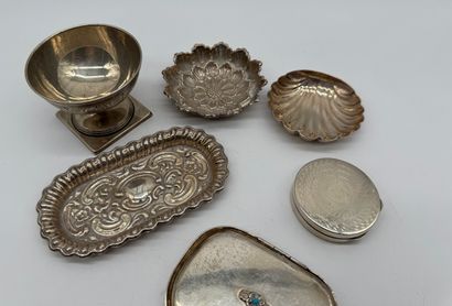 Collection of small silver objects and dishes,...