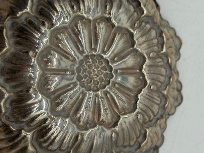 Collection of small silver objects and dishes,...