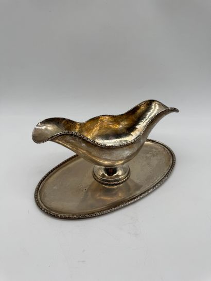 Sauce boat with silver 800 tray
Sauce boat...