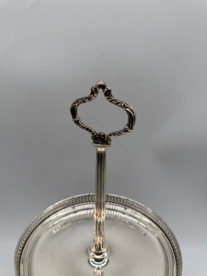 800 silver two-tier dumb waiter, circa 1950-1970
Solid...