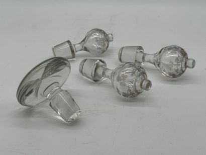 Set of 4 crystal stoppers
Set of four cut...