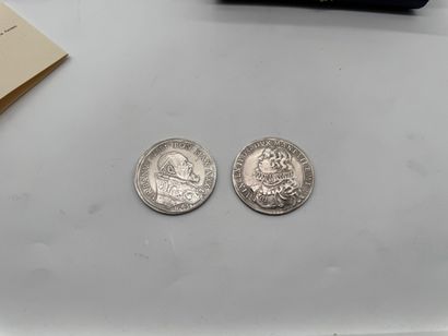 Set of two silver numismatic refrappes Banca...