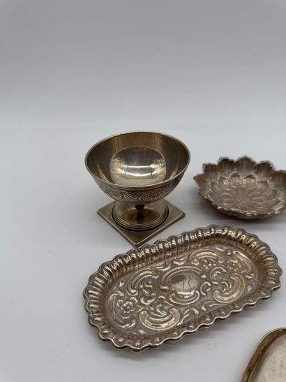 Collection of small silver objects and dishes,...