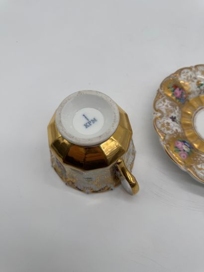 Porcelain cup and saucer in the Chinese style
Porcelain...