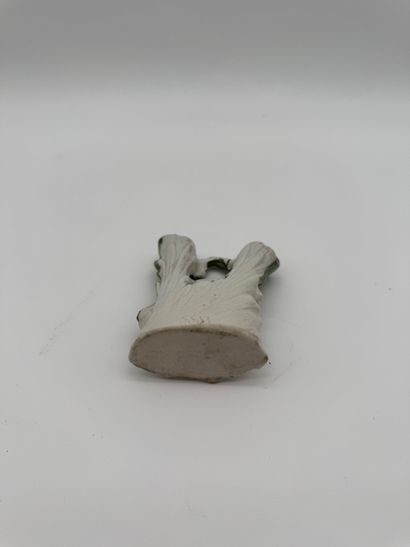 Small figurative cookie swan vase (20th century)
Double-horned...