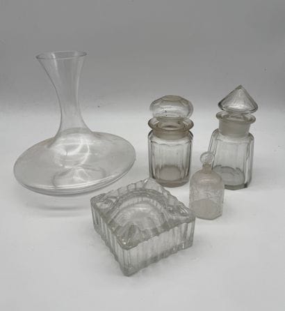 Set of 5 glass pieces including decanter...