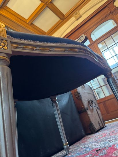 Bergère de style Louis XVI (XX siècle)
Bergère...