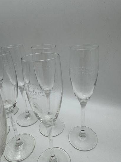 Laurent-Perrier - Set of 9 champagne flutes
Slender-shaped...