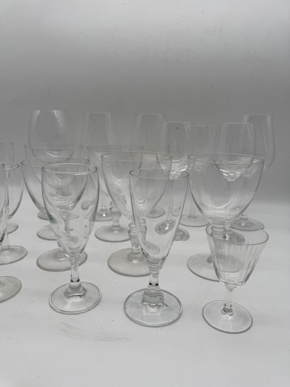 Set of 20 crystal glasses - Mismatched set
A...
