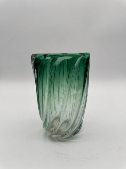 Green crystal vase - in the taste of Val...