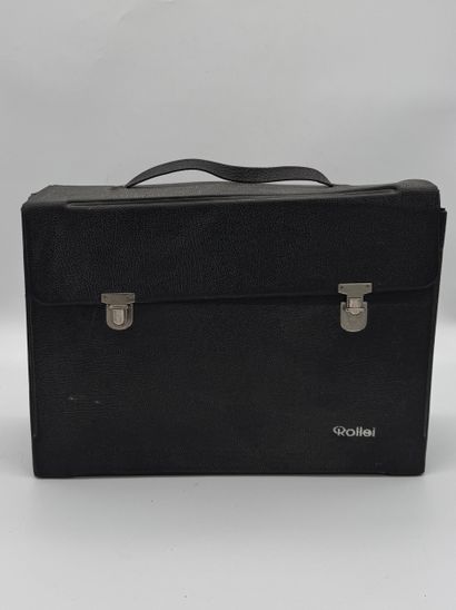 Rollei - P66A slide projector
Metal and plastic...