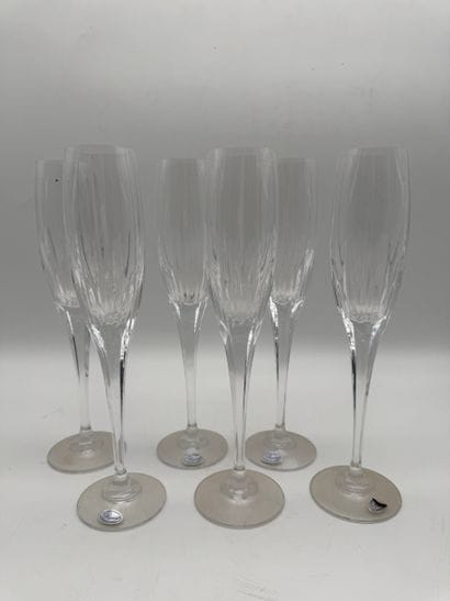 Set of six Rogaska champagne flutes - Crystal
Suite...