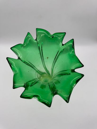 Murano (XX century) Green blown glass vase
Green...