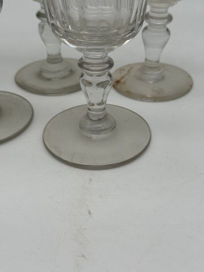 Suite of 5 crystal water glasses Tulipe model...