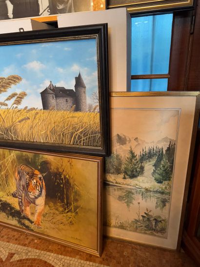 Lot of 5 framed pieces Various techniques
This...