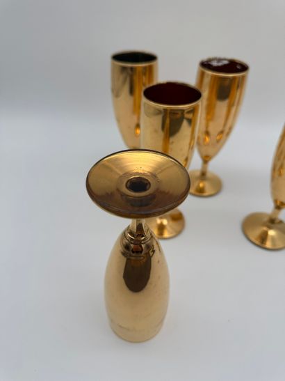 Suite of six Laeken champagne flutes (20th...