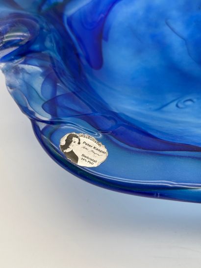 Peter Kaspar - Blue crystal basket / bowl
Blue-tinted,...