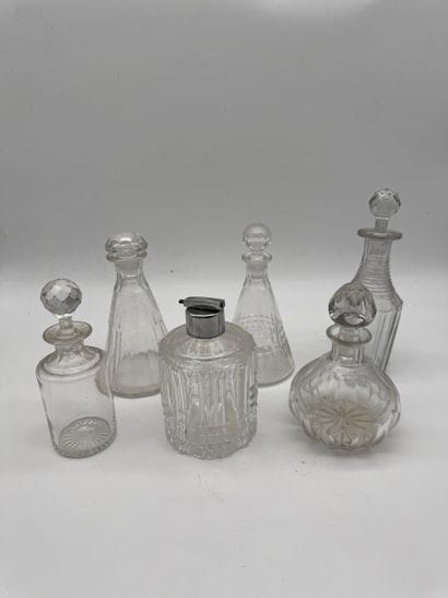 Set of 6 cut-glass perfume bottles
Set of...