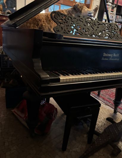 Steinweg Nachf. Piano à queue
Piano à queue...