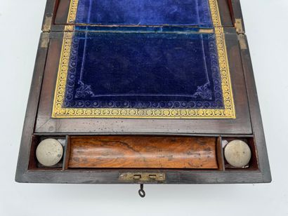 Travel writing case - 19th century
Wooden...