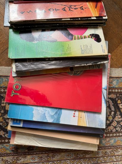 Set of 50 vinyl records - Various artists...