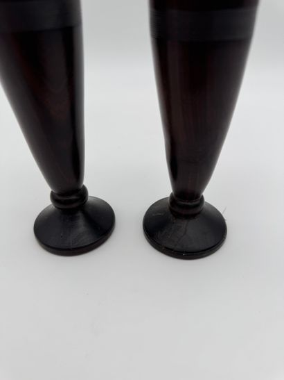 Pair of small vases in turned wood
Two turned...