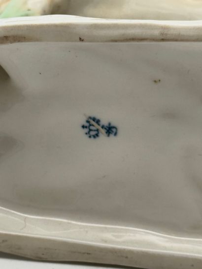 Sitzendorf Leopard
German porcelain depicting...