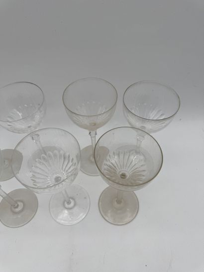 Suite of 7 crystal wine glasses Nestor model...