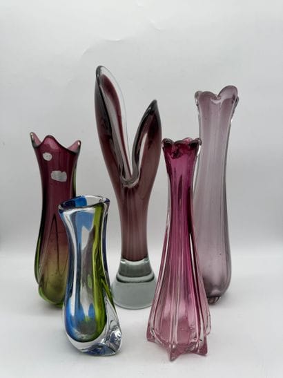 Set of 5 glass vases, in the Val Saint-Lambert...