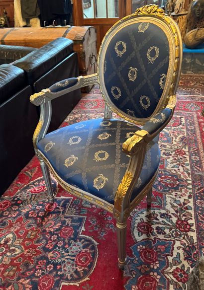 Bergère de style Louis XVI (XX siècle)
Bergère...