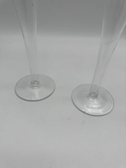 Set of 4 champagne flutes

Dimensions: H....