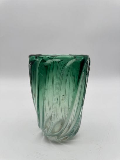 Green crystal vase - in the taste of Val...