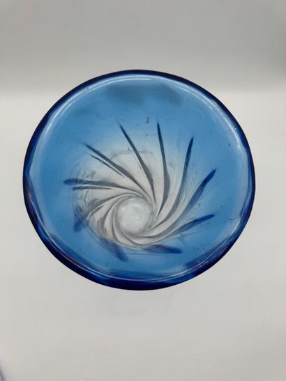Val Saint-Lambert Blue gradient blown crystal...
